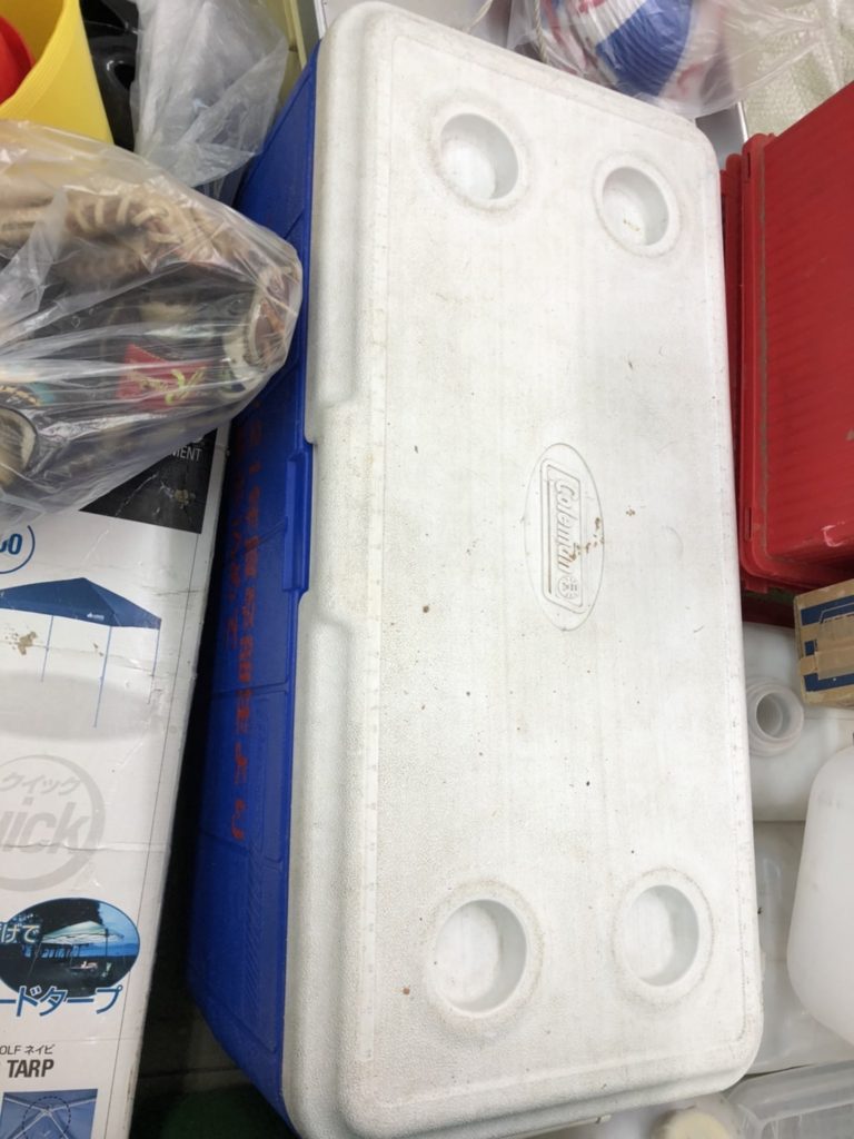 クーラーボックスB