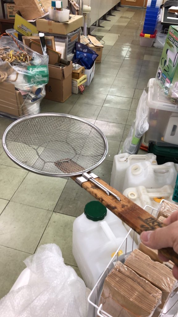 ラーメン湯切り